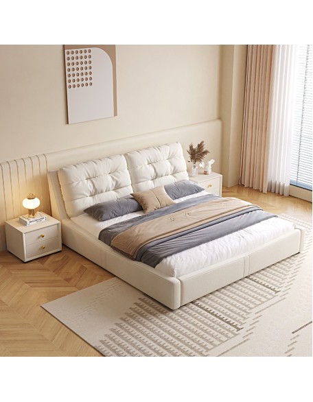Italian-style fabric bed Cream-colored master bedroom double bed