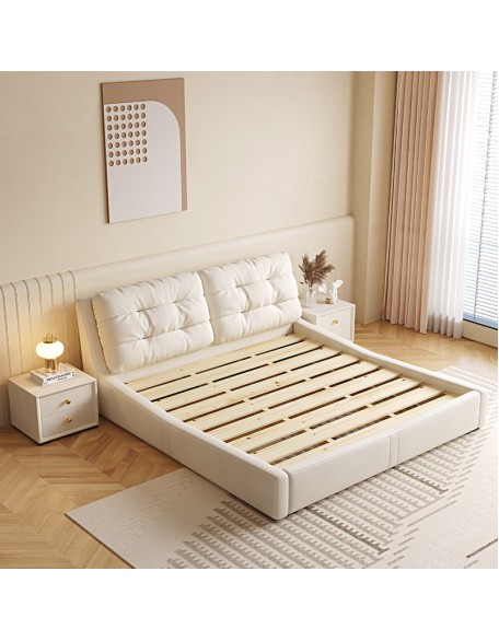 Italian-style fabric bed Cream-colored master bedroom double bed
